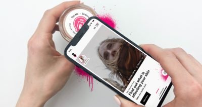 Clinique_S22_Render_Tap_Spray-NFC-Enabled-Packaging